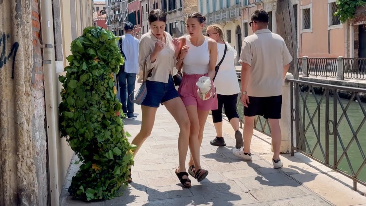 Epic Bushman Prank - Funniesy Reactions Ever!