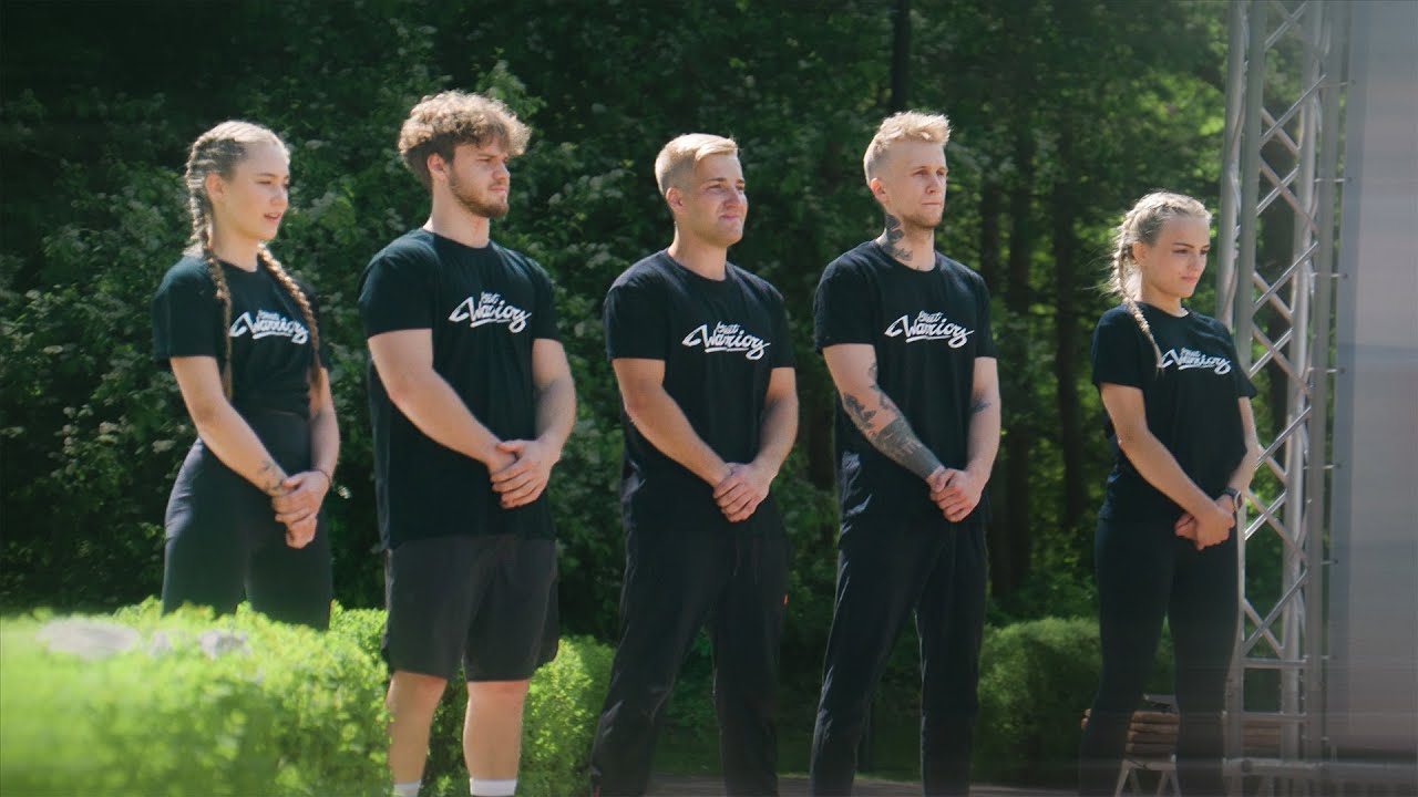 KĀ MUMS PIETRŪKA UZSTĀTIES