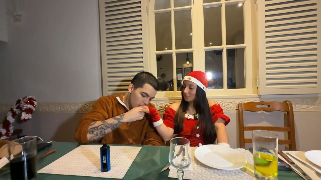 BEBOTE QUIERE APLICAR BOQUITA COME QLITO PAGA HA LA HIJA DE SANTA CLAUS