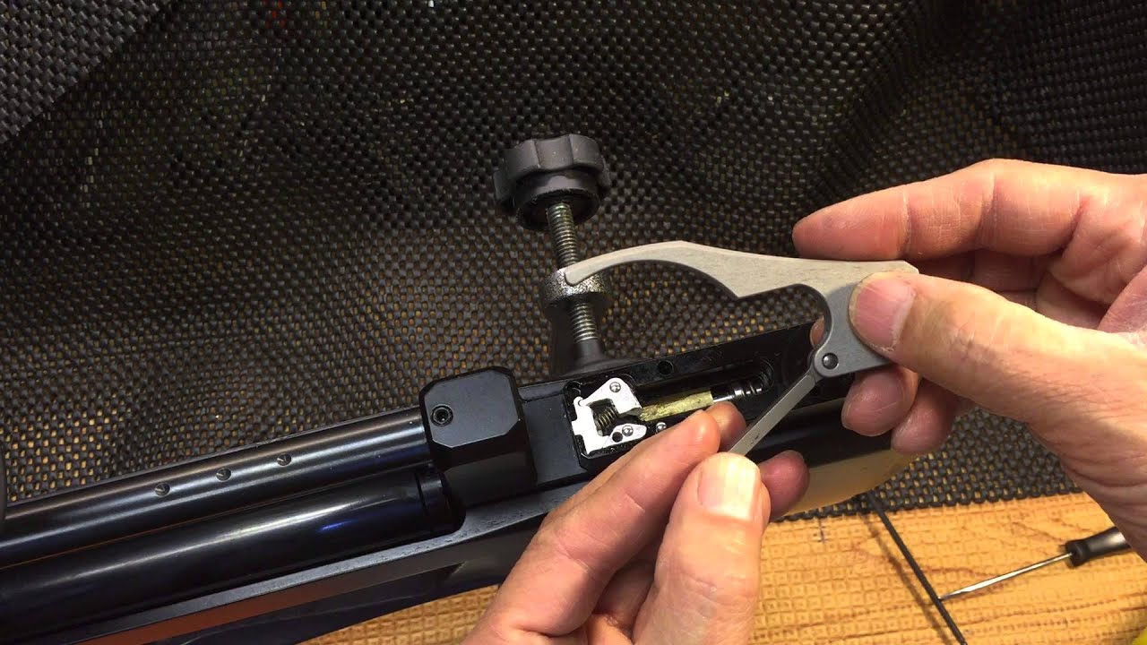 Taipan Mutant shifting cocking lever to left side or right