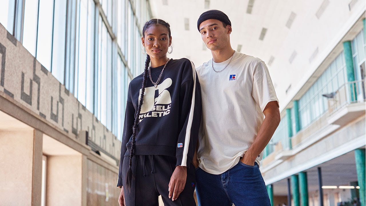 Russell Athletic EU - AW22 Eagle R Campaign