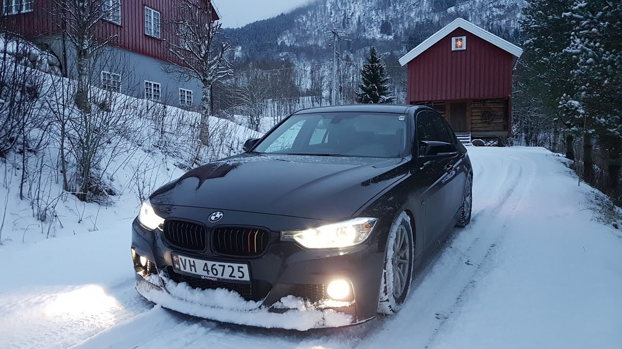 BMW F30 xDrive in snow