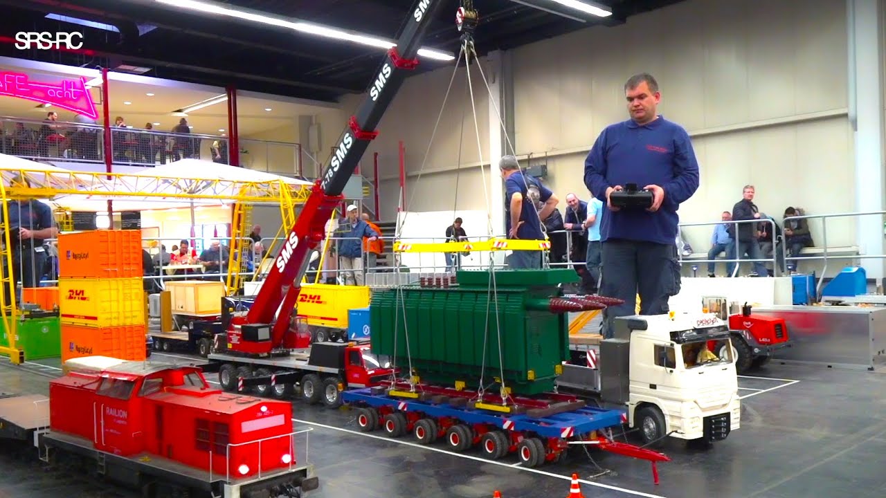 MIND BLOWING RC EQUIPMENT AT WORK, HEAVY RC CRANE, RC TRACTOR TRUCK, GERMAN RC FAIR