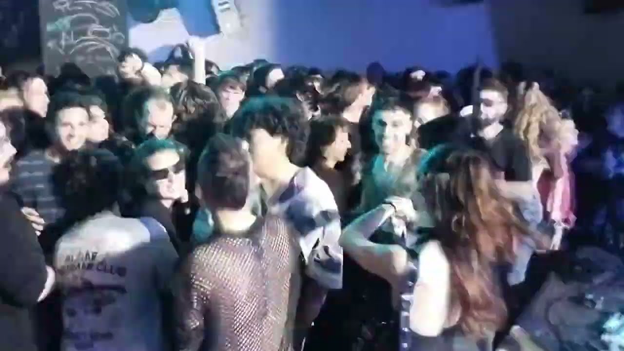 VVV [Trippin`You] 'Hikutsu' en Granada