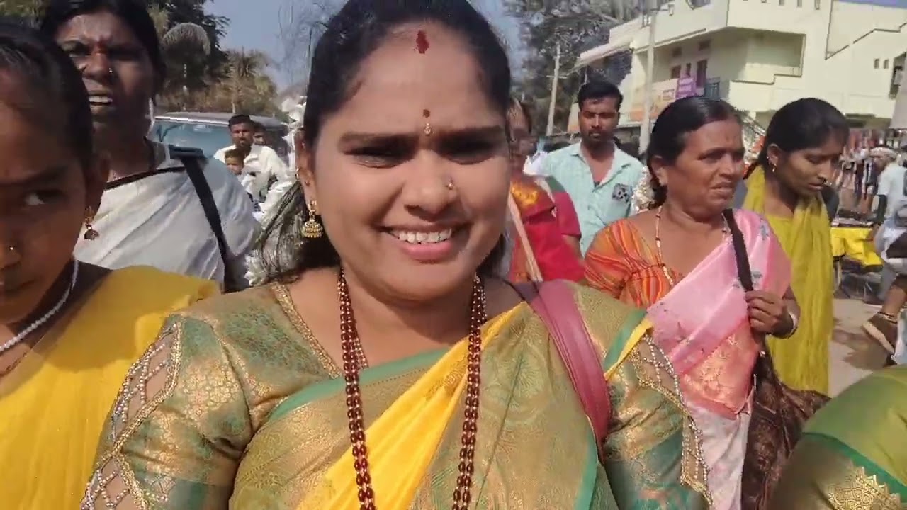 ನಮ್ಮ ಫ್ಯಾಮಿಲಿ ಜೊತೆ ಕೊಪ್ಪಳ ಶ್ರೀ ಗವಿಸಿದ್ದೇಶ್ವರ ಜಾತ್ರೆ  ಹೊರಟಿದ್ದೀವಿ