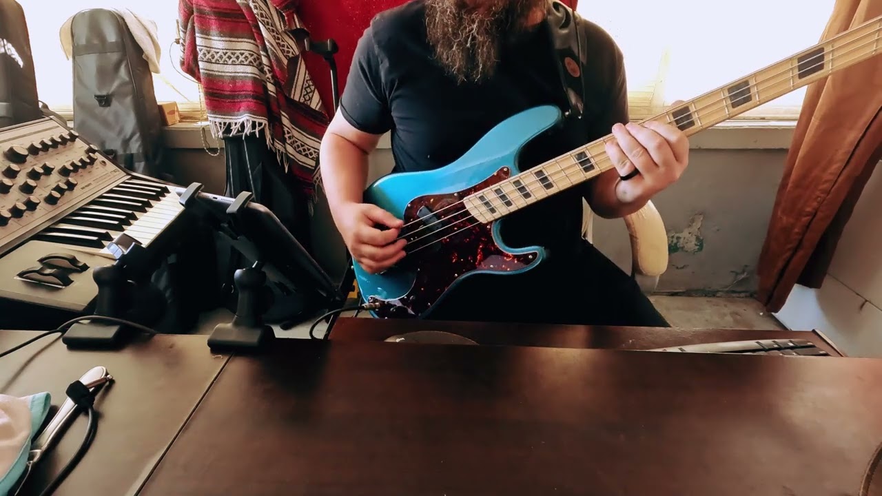 Starlight   Bethel - Bass Cover #bethelmusic #bassguitar #hxstomp #cali76