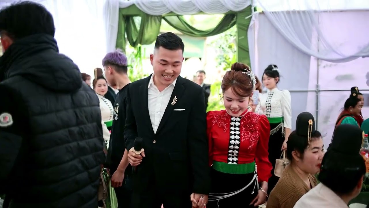 ĐÁM CƯỚI THUỲ GIANG - ĐỨC LỢI ( Chú rể hát tặng )