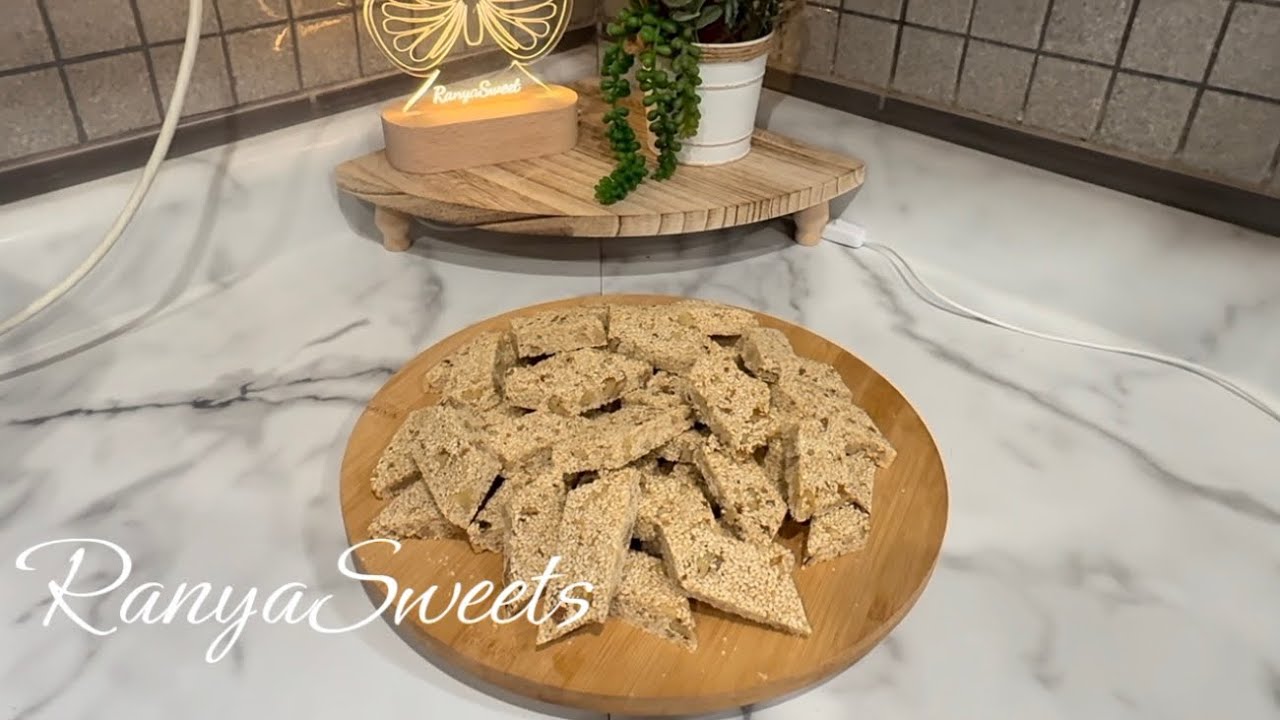 Sesamia! #middleeasternsweets #sweets #honey #baking #delicious 