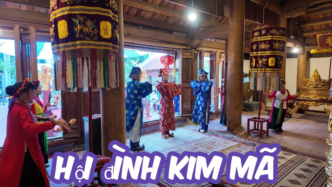 Giữa phố xá tấp nập, Hội đình Kim Mã vẫn giữ được nét trầm mặc của một Hà Nội xưa