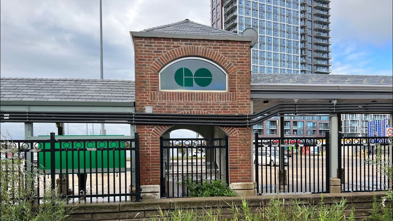 Public Transportation | How to Use Go train in Canada | Brampton to Toronto | Fair | 2023 |