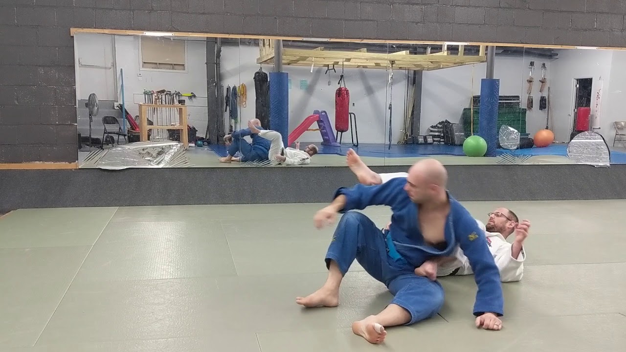 Episode #103:  Unique newaza off the Georgian Grip