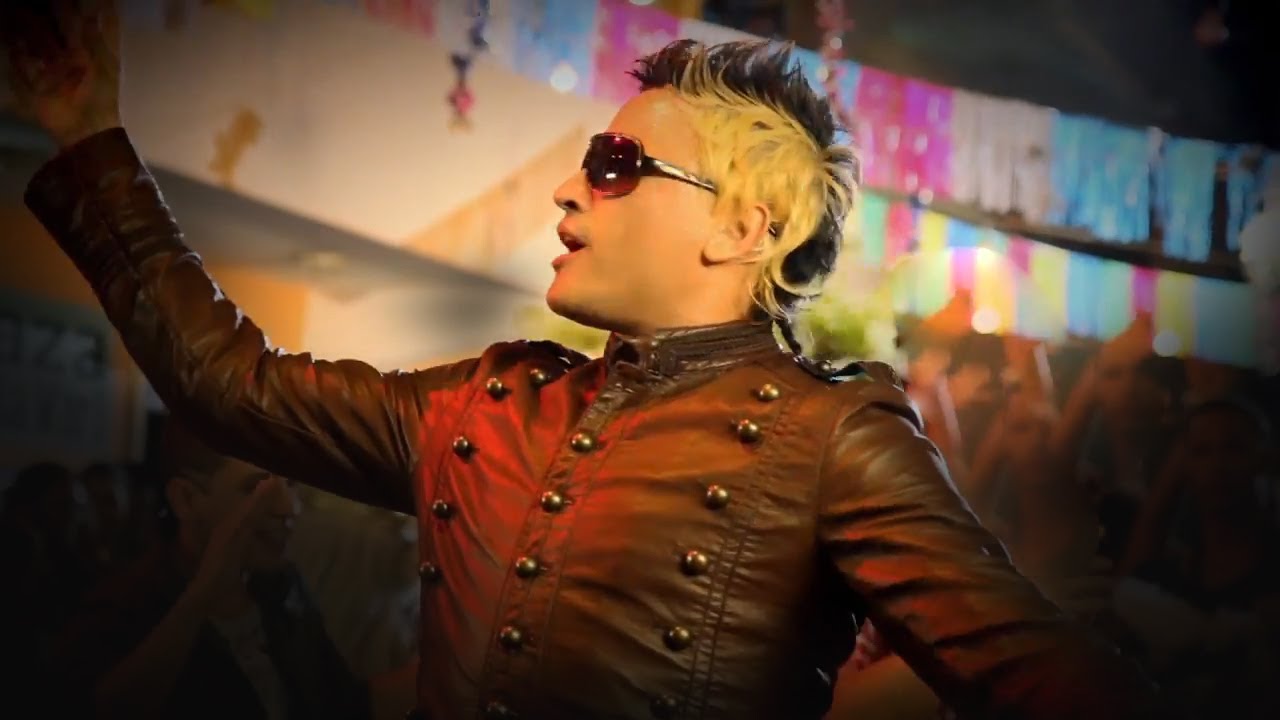 Elvis Crespo ft Zone D' Tambora - Quince Inviernos Official Video