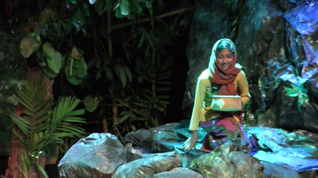 PERTANDINGAN THEATER - BAWANG PUTIH BAWANG MERAH
