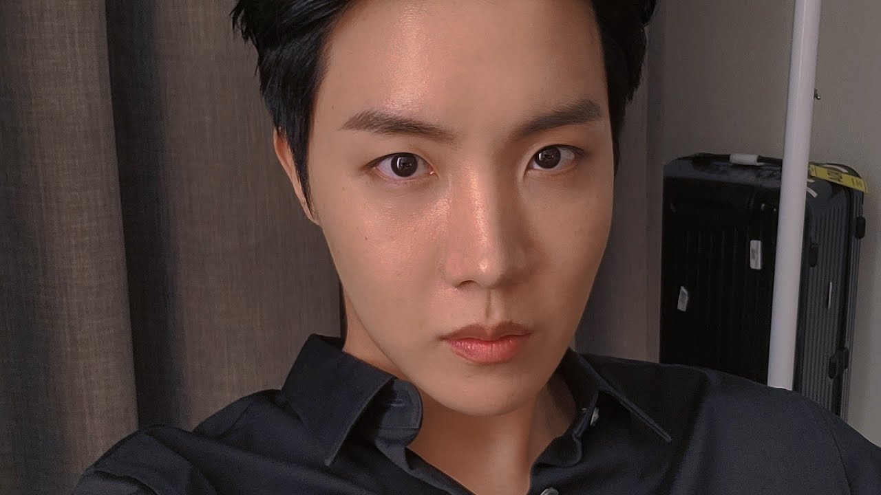 IMAGINE HOSEOK || Quando a filha tira a privacidade de vocês como casal.