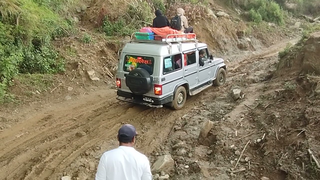Bolero stuck on muddy track. #village #offroad #stuck #rularlife