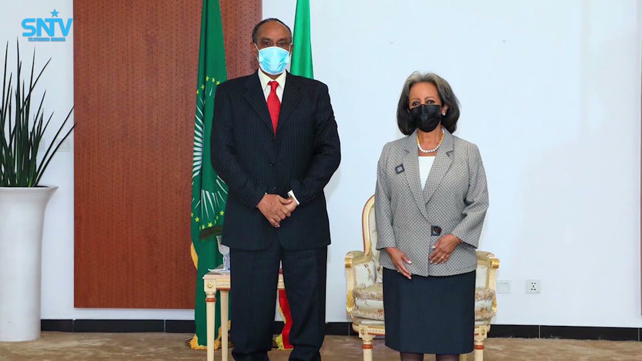 Madaxweynaha Ethiopia oo Warqadaha Aqoonsiga Ka Guddoontay Danjiraha Jamhuuriyadda Soomaaliya.