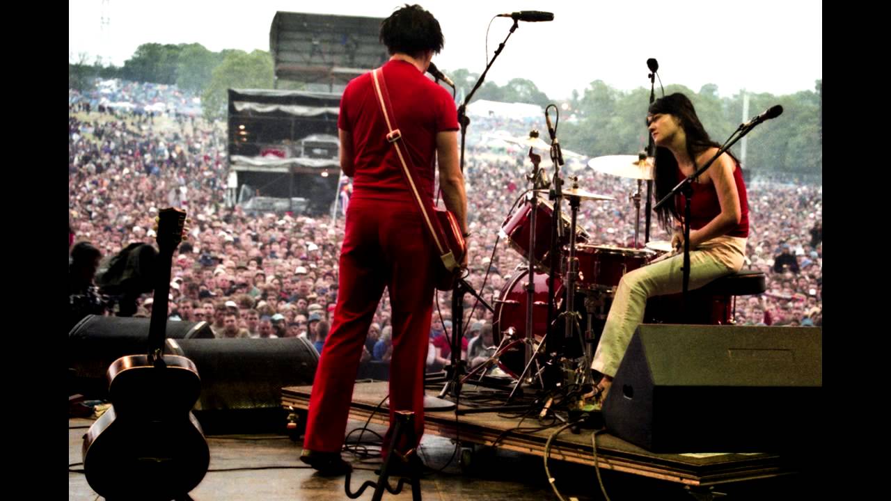 The White Stripes - I Fought Piranhas. Live Le Zenith, Paris 2004. 13/27