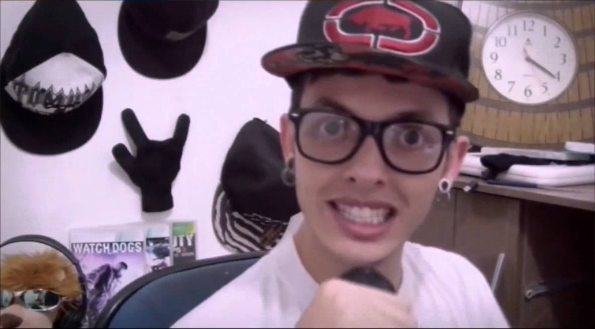 Caracol Raivoso Vs The King Of Zueira | Batalha de Youtubers