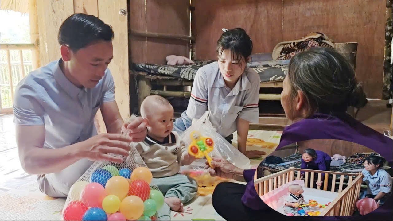 The mute mother was happy when Dr. Bao cared for and loved her child.