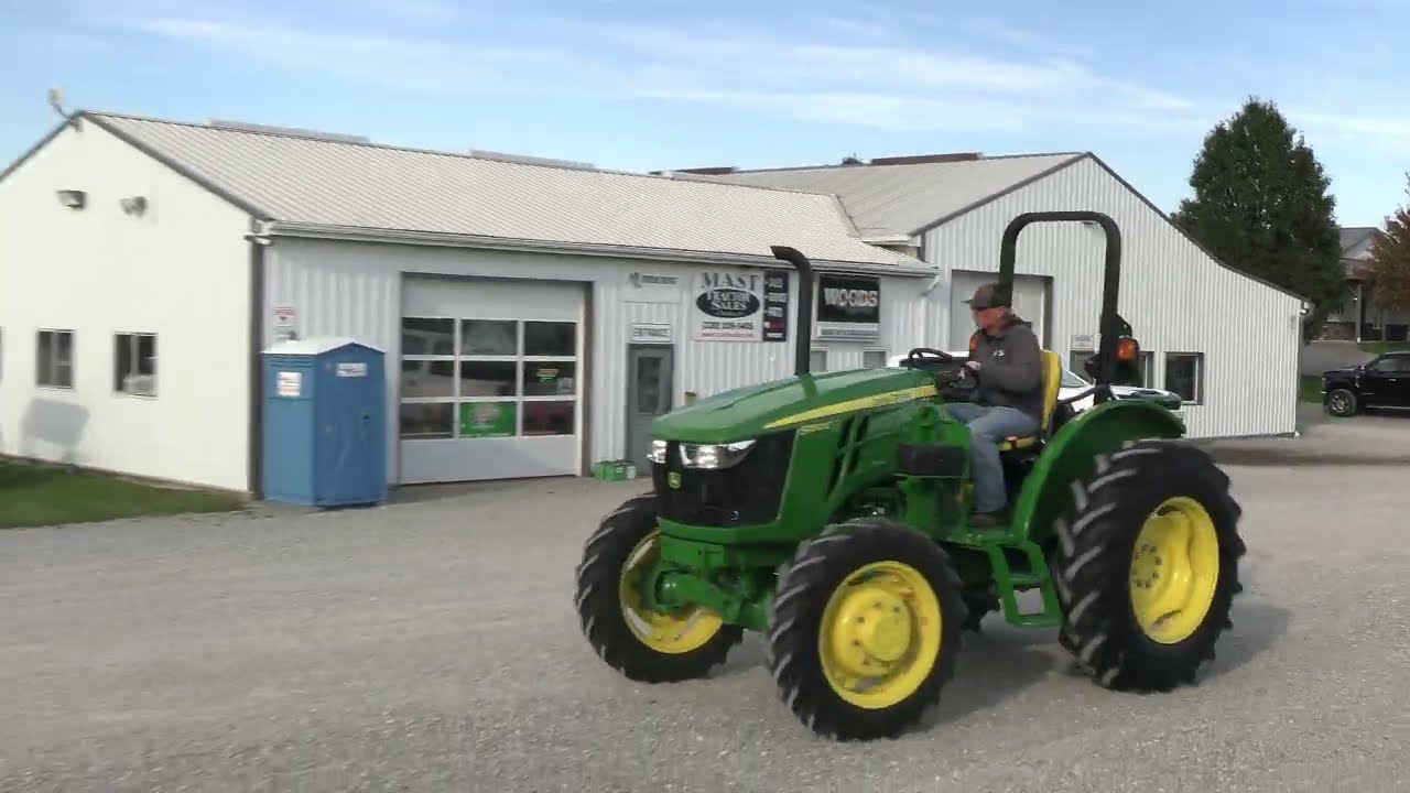 Трактор John Deere 5050E с открытой кабиной 2024 года выпуска! Гарантия John Deere! В отличном со...
