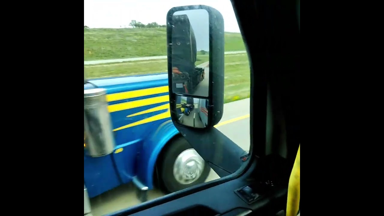 3 Matching Custom Big Rigs going WAY TOO FAST and making everyone look slow.