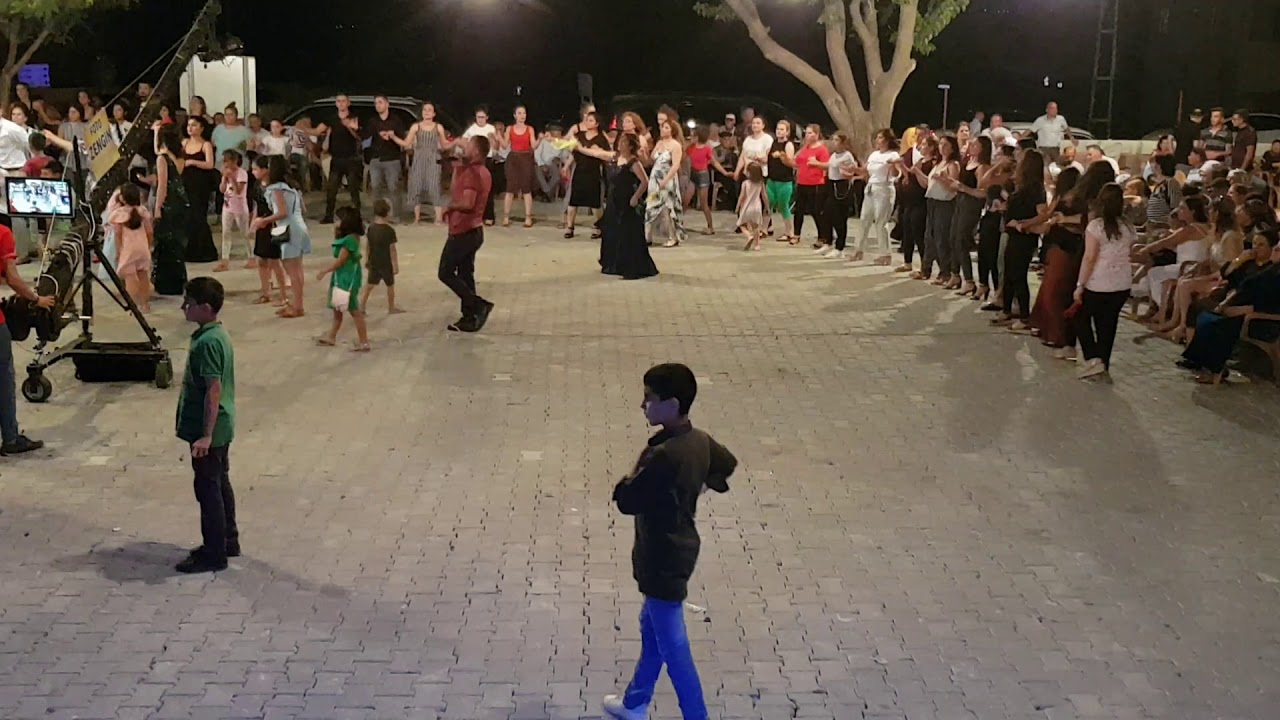 GRUP EVRENSEL BAŞPINAR KÖYÜNDE DİLAN COŞUYOR PİYANİST TEYFO