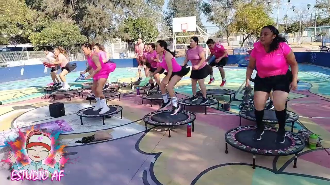 Creo en mi REMIX... Jumping AF...#QUERETARO Ana Ferrusca.. 🩷💜💜💜