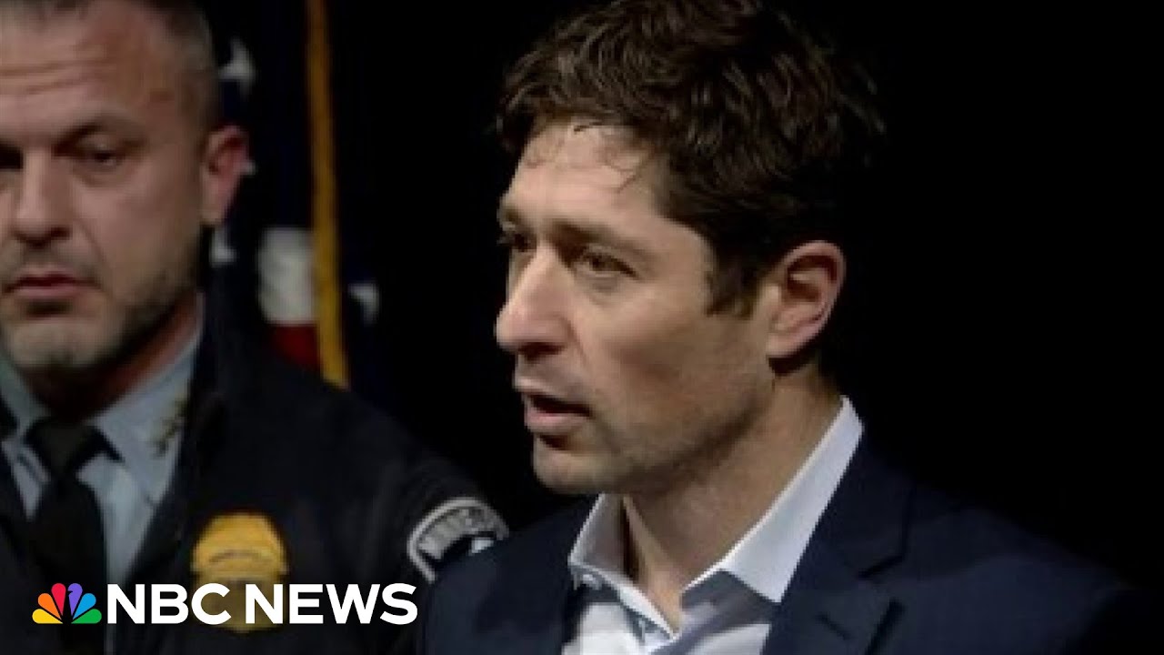Minneapolis mayor tells Trump to 'act like a leader' after federal agents fatally shoot man