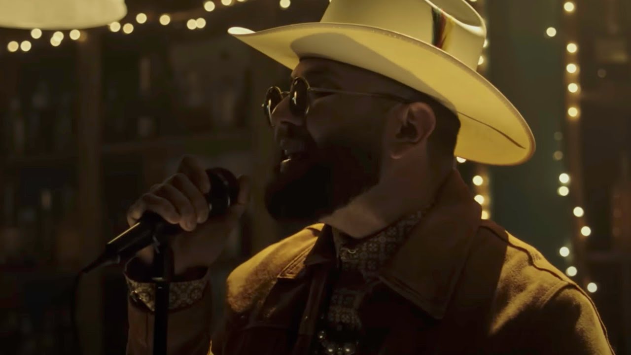 Carin Leon - Primera Cita [Official Video]