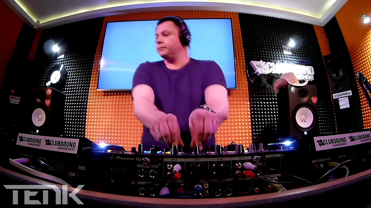 DJ Tenk -4 x CDJ 2000 NXS2 + DJM 900 NXS2 (Tech-House Mix)