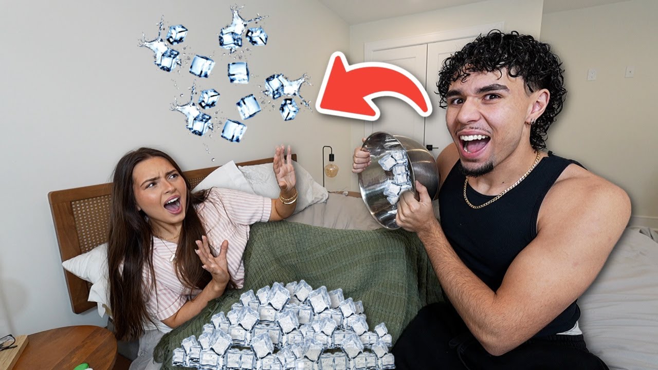 ВЫБРОСИЛ 100 ПАКЕТОВ ЛЬДА НА СПЯЩУЮ ДЕВУШКУ!! *УМОРО*