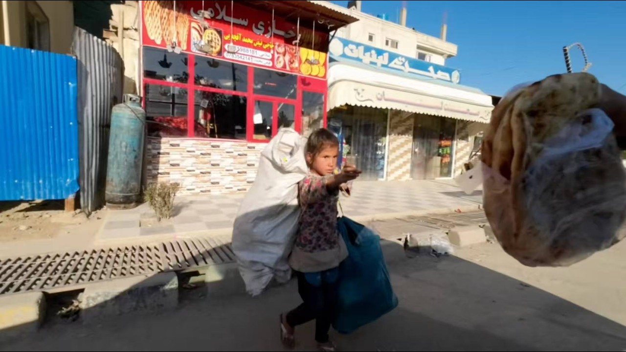 一車又一車中國愛心饢,給阿富汗拾荒孩童最踏實的溫飽