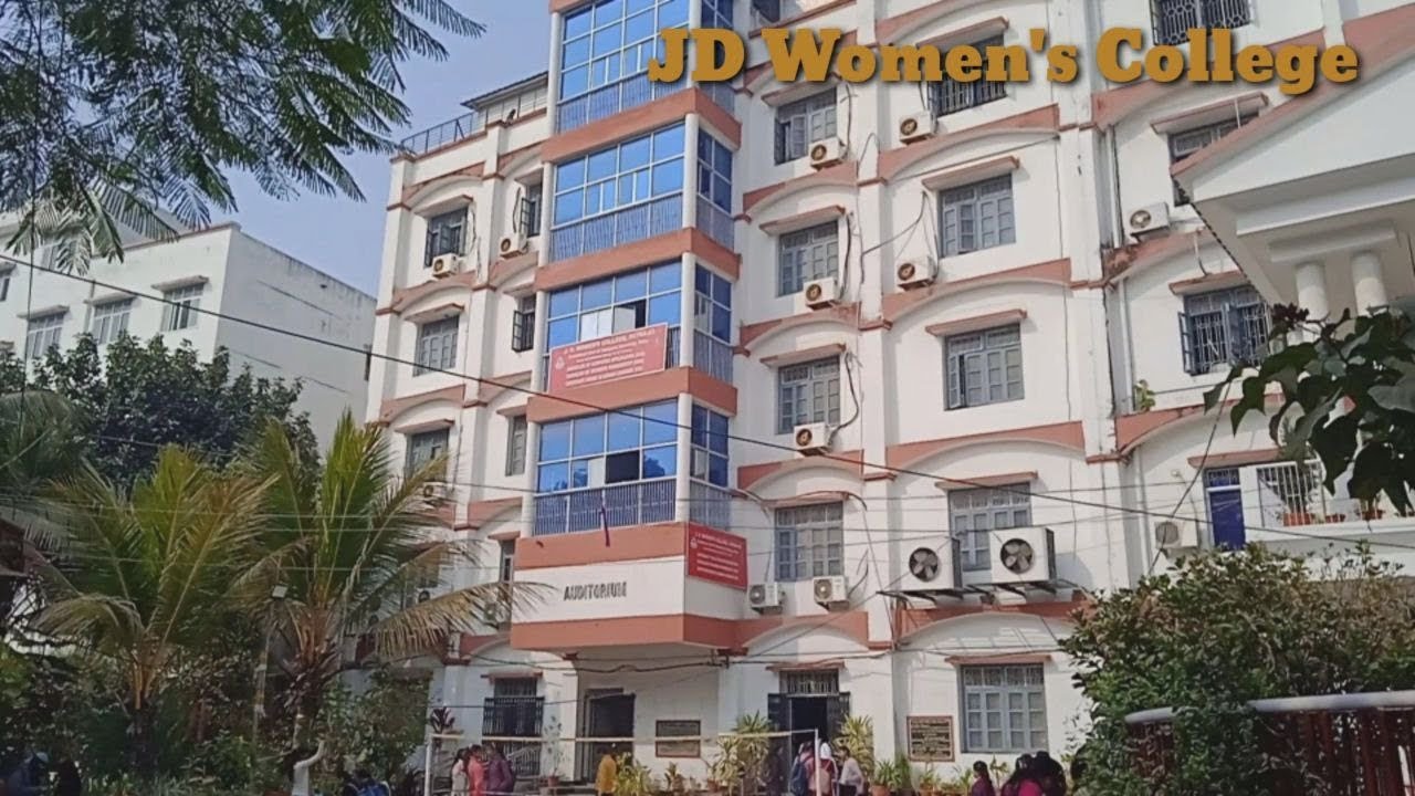 Best College For Girls 😍 || JD Women's College || Tour || Tourist Voice