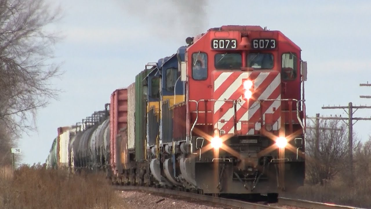 CP 6073 East (Candy Striped SD40-2) on 11-24-2012