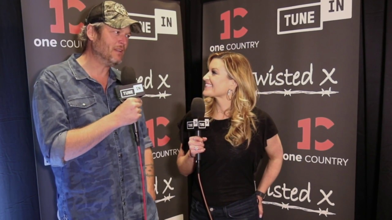 Blake Shelton with Today in Nashville's Kelly Sutton for One Country