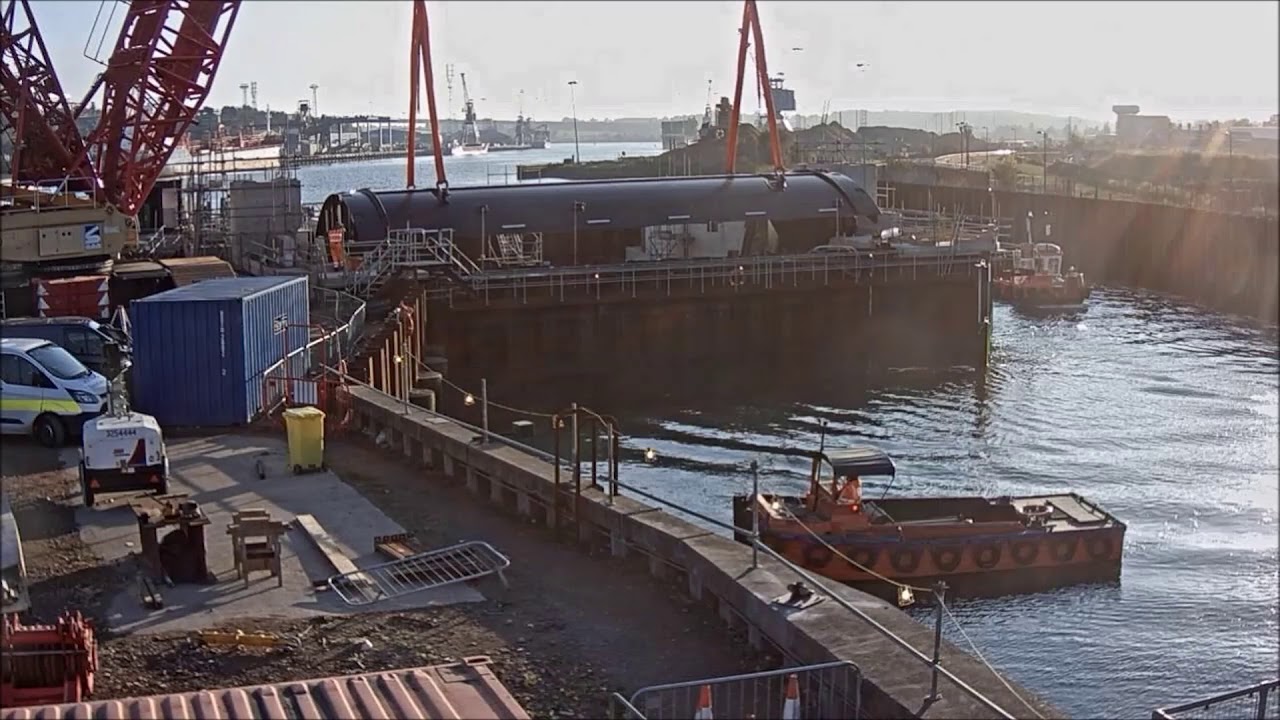 TIMELAPSE: 200 tonne tidal flood gate installed in Ipswich