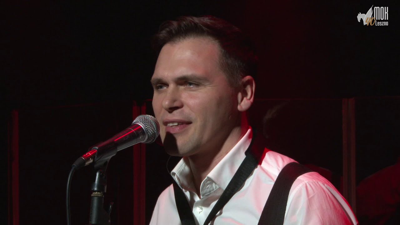 Zespół Holidays - Supergirl