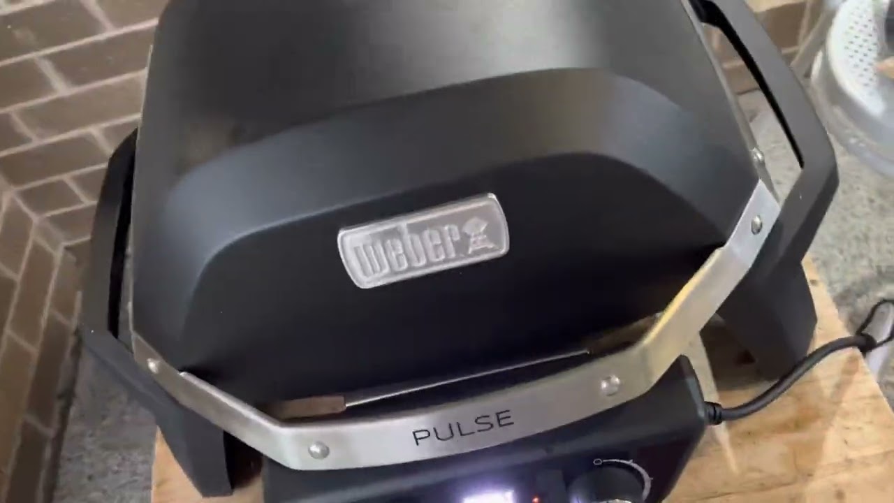 Weber Pulse 2000 BBQ machine
