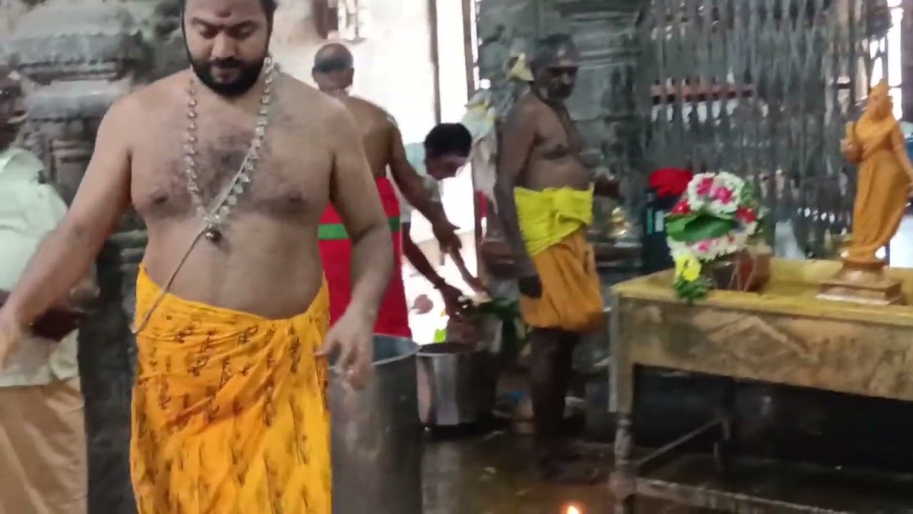 கோவில்பட்டி செண்பகவல்லி அம்மன் கோயில்  சுவாமி அம்மனுக்கு காட்சி கொடுத்தல்-