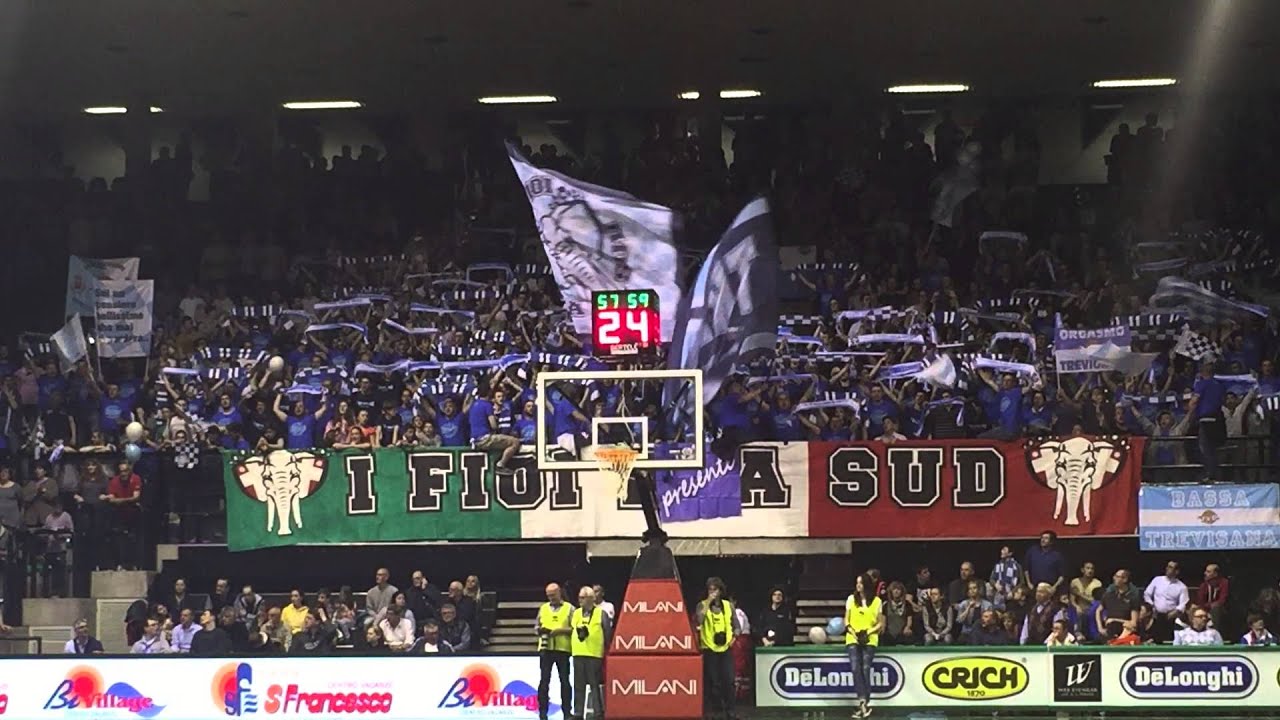 Il Coro da Brividi al Palaverde | Prepartita Gara 2 Play Off A2 2015