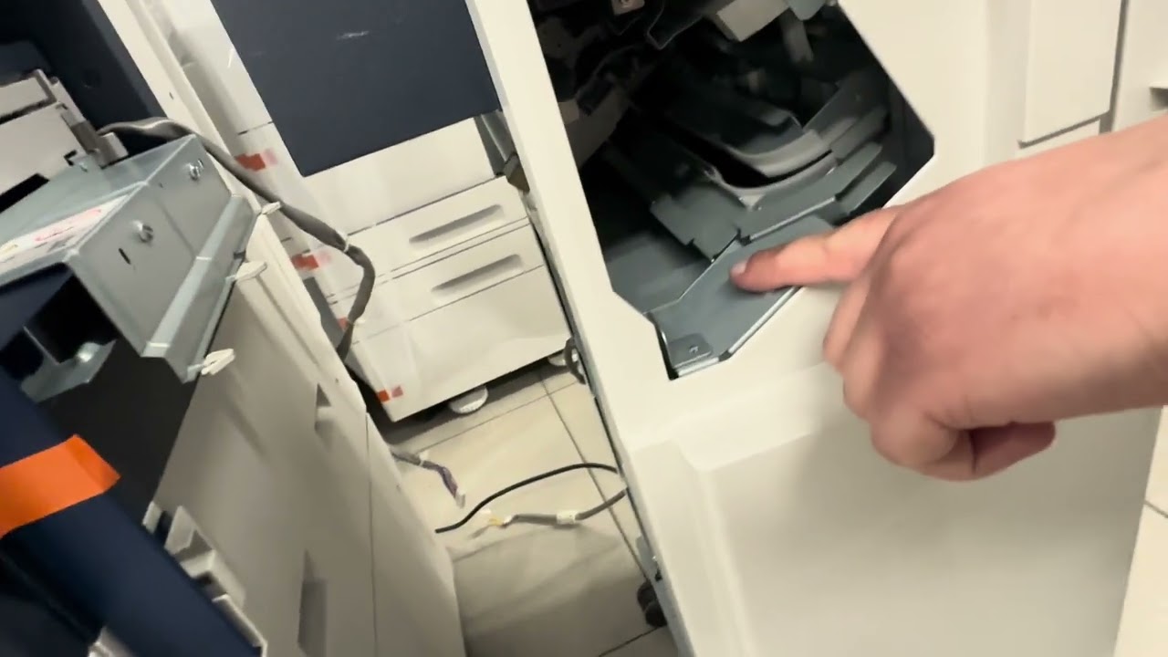 Xerox VersaLink B70xx Finisher Installation: Step-by-Step Guide