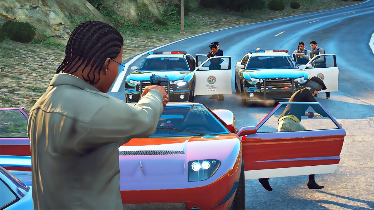 ALVO COM ESCOLTA POLICIAL!! - GTA V ASSASSINO DE ALUGUEL