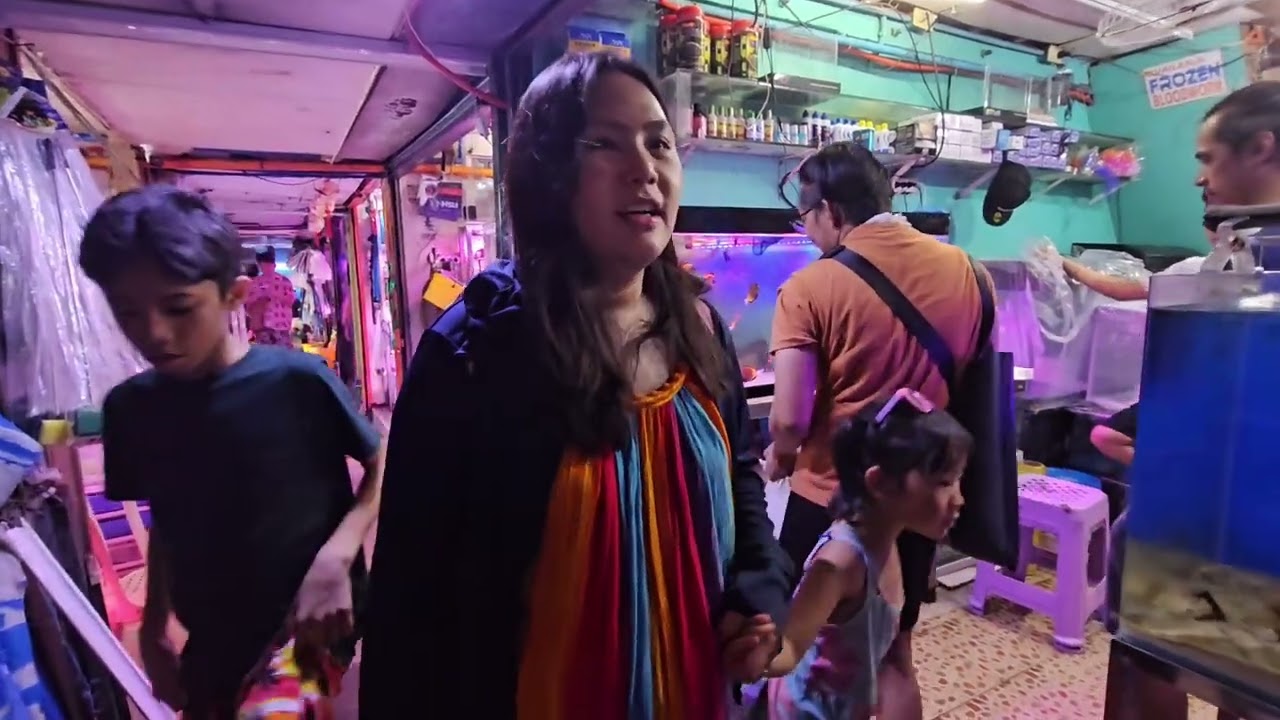 Jalan-Jalan di Pusat Ikan Hias Manila Filipina