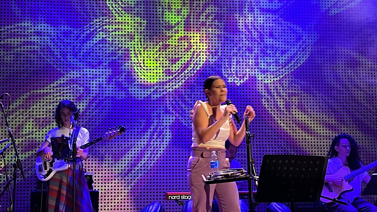 Beiral/Serrado (Djavan)