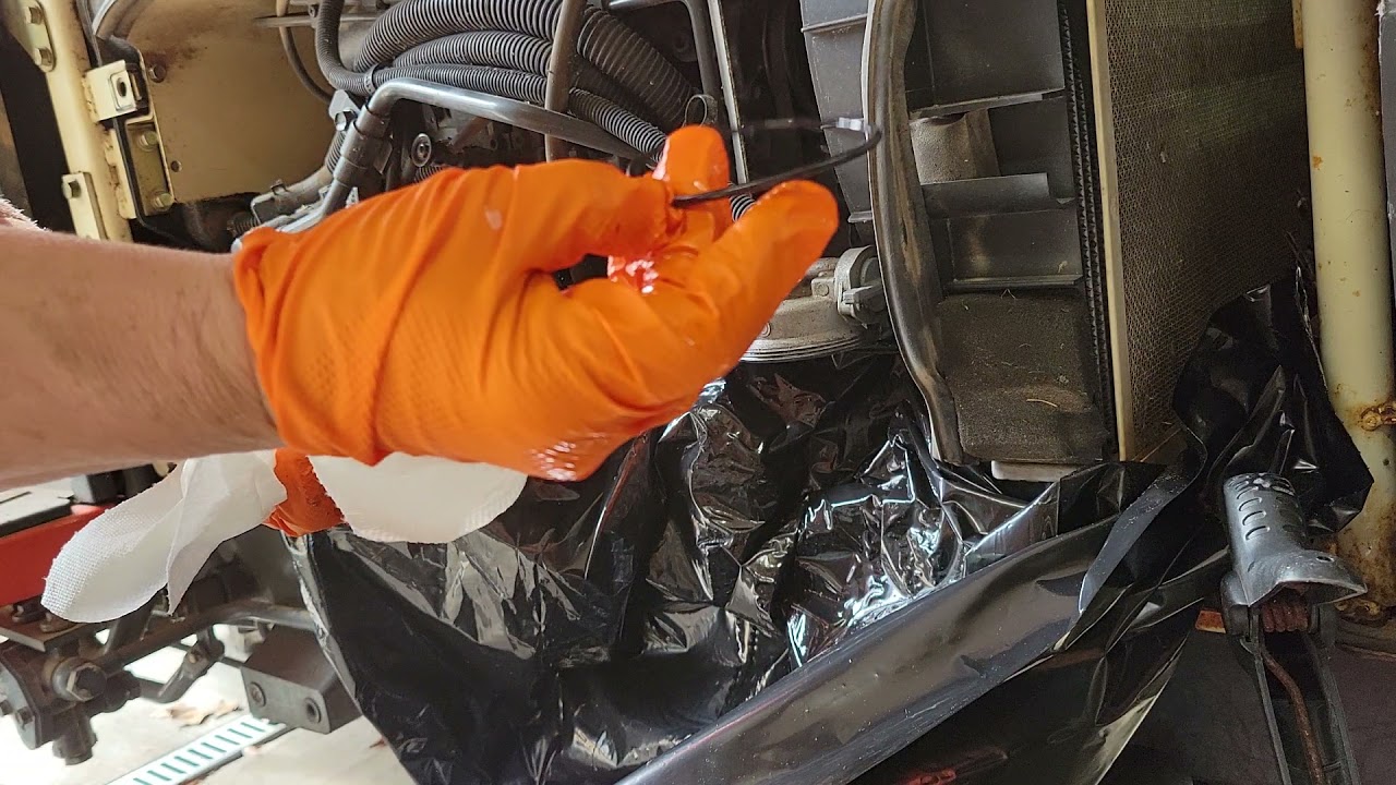 Kubota L3130 fuel filter change