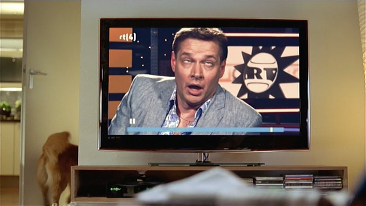 TV: KPN - Interactieve TV - Hond RTL Boulevard | Albert Verlinde (2010) | Oude Televisie Reclame