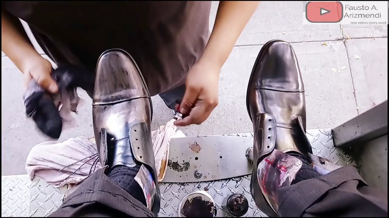 S2E111 Premium shoe shine black shoes with mirror finish  #mx #ASMR #shoeshine #faustoarizmendi