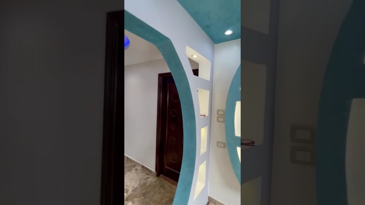 شقة 120متر عالرئيسي بالعجمي 3غرف وريسبشن ومطبخ وحمام و3عدادات دور تالت 01228033280 بمليون جنيه فقط 