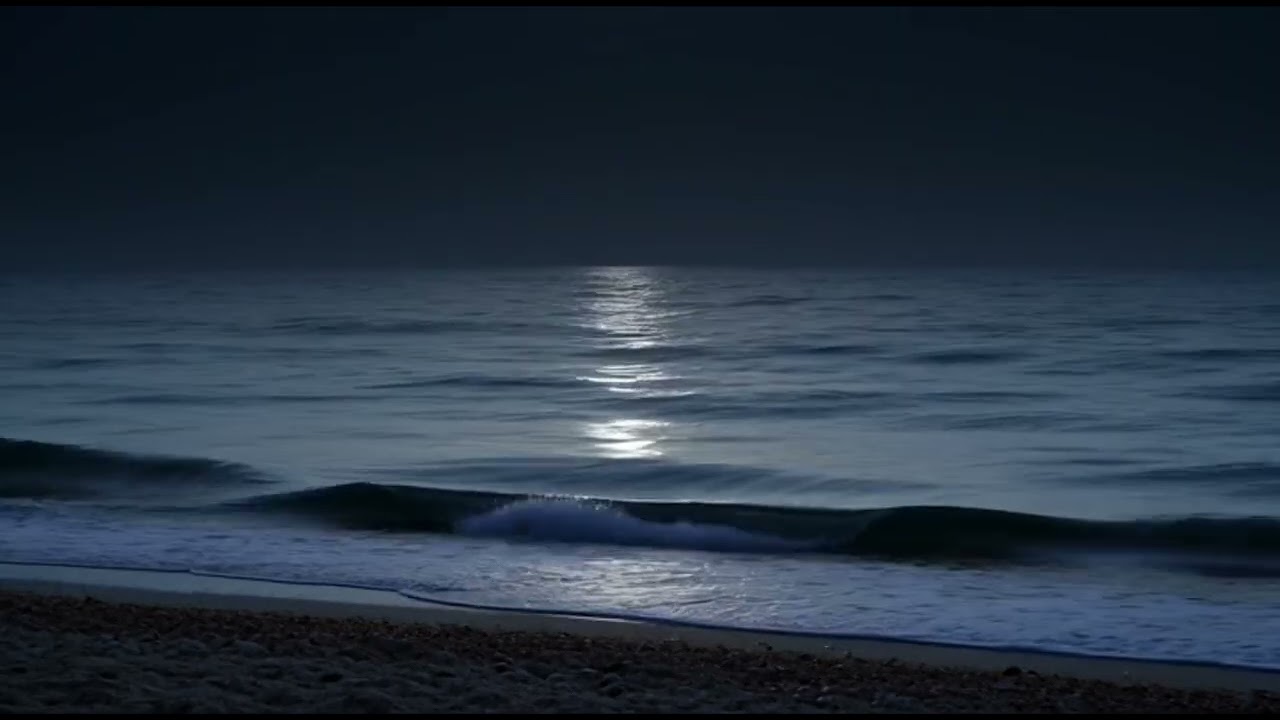 Gentle Ocean Waves at Night – Dark Screen Sounds for Deep Sleep & Relaxation