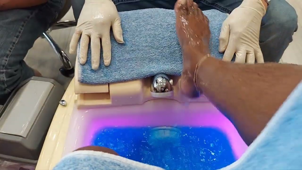 Pedicure time!!!!! 💜💜💜 #pedicure